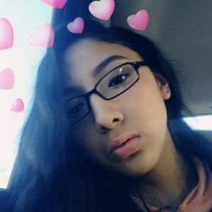 Meet your Posher, Lizvet